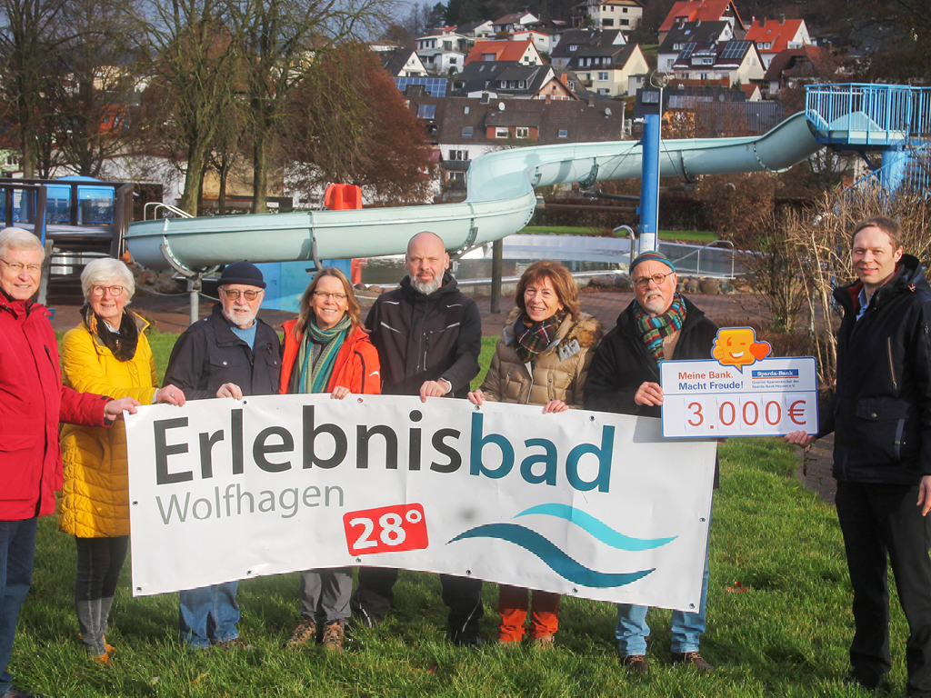 Soziales Platz 2: Förderverein Erlebnisbad Wolfhagen e.V. mit dem Projekt „Rettet die Wasserrutsche“