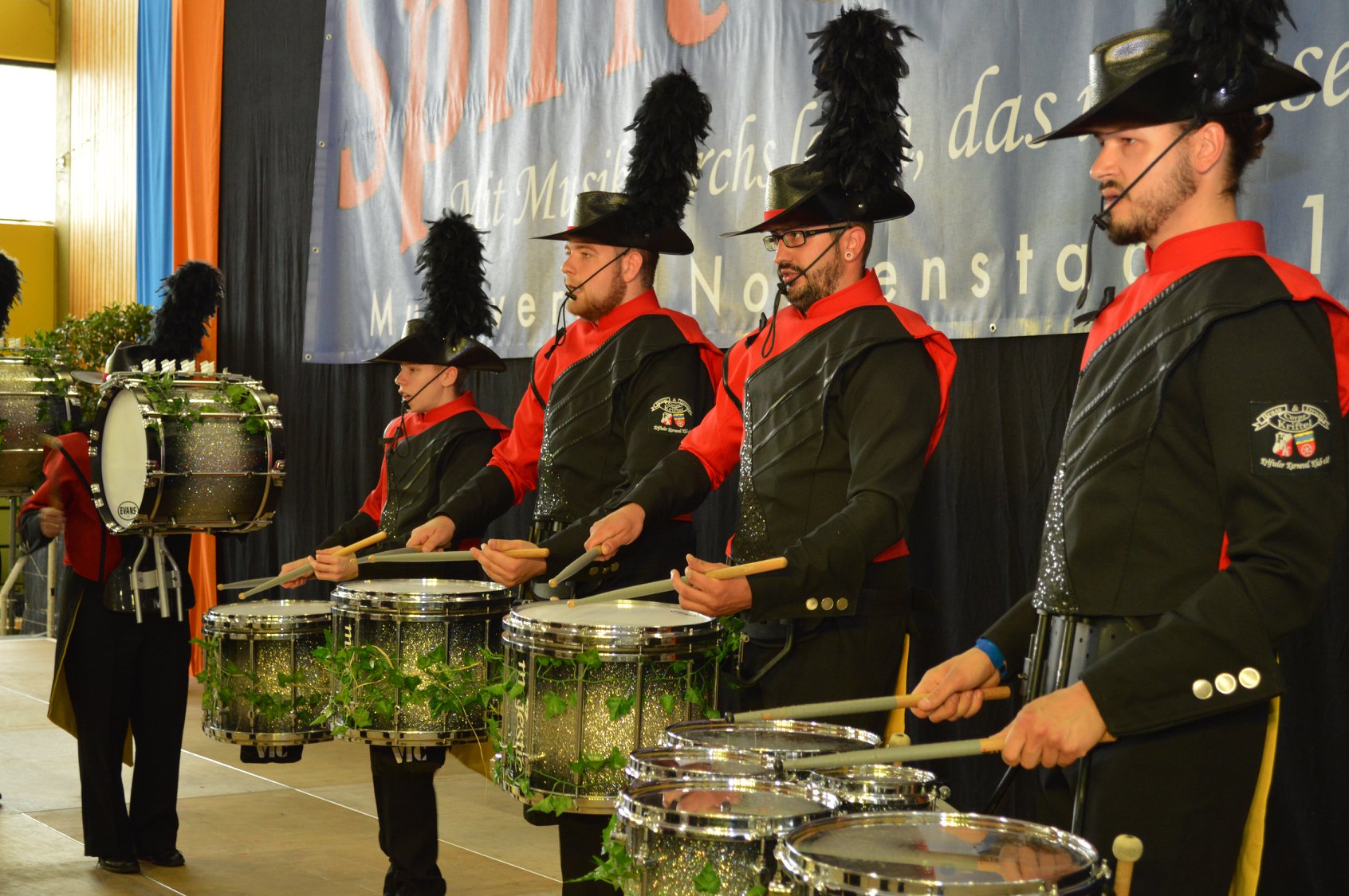 Galerie Neue Instrumente für das Brass & Drums Corps Kriftel sparda