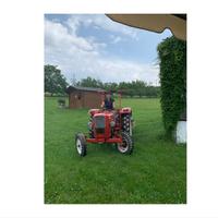 Nina und unser "kleiner roter Traktor"